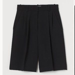 Black tailored Bermuda shorts